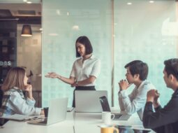 from-legacy-to-leadership-steering-organizations-into-the-digital-future